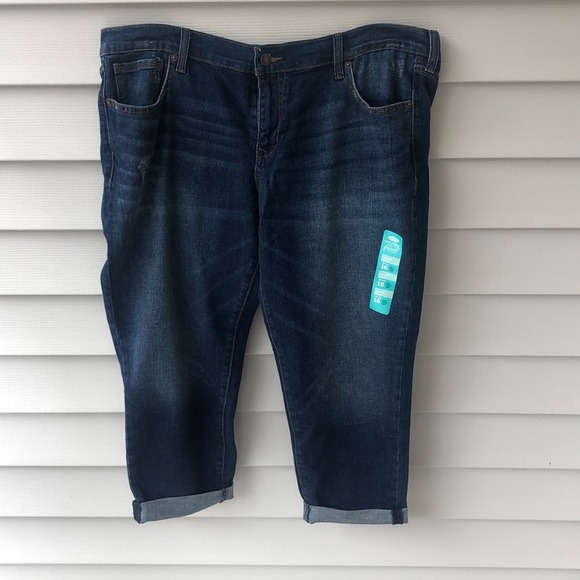 NWOT Cropped Boyfriend skinny Denim Jean - Picture 1 of 3